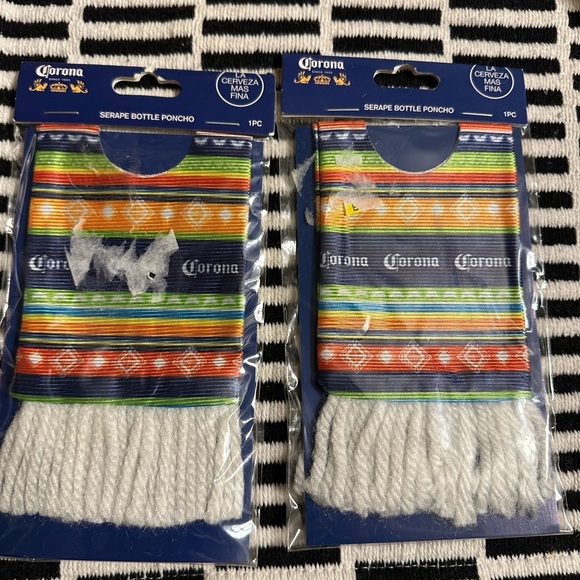 Corona Serape Bottle Poncho Set - Picture 1 of 2